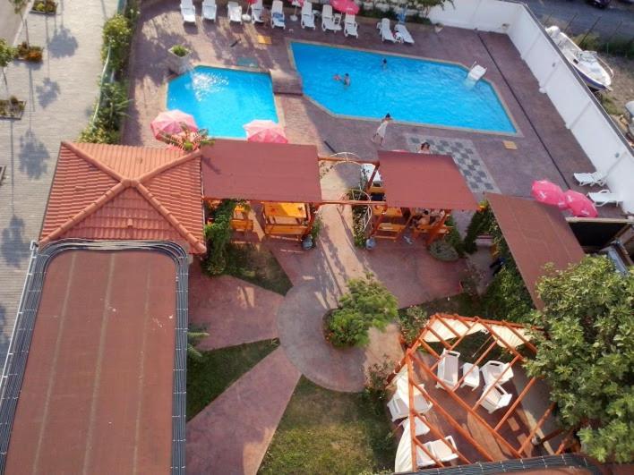 פרימורסקו Alba Family Club Hotel מראה חיצוני תמונה