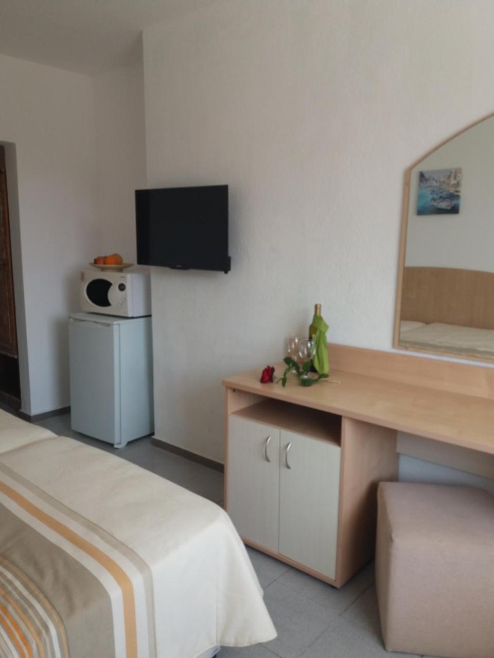 פרימורסקו Alba Family Club Hotel מראה חיצוני תמונה