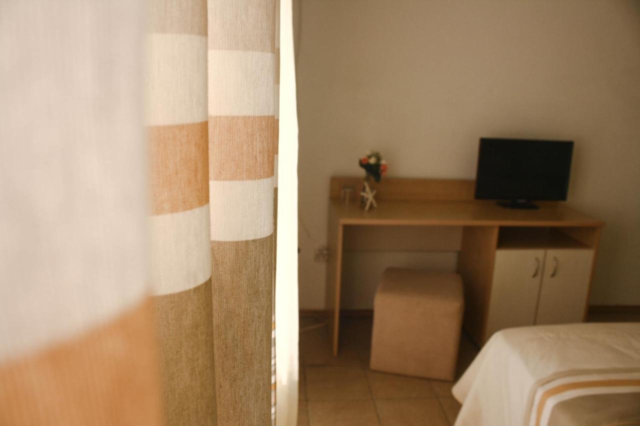 פרימורסקו Alba Family Club Hotel מראה חיצוני תמונה