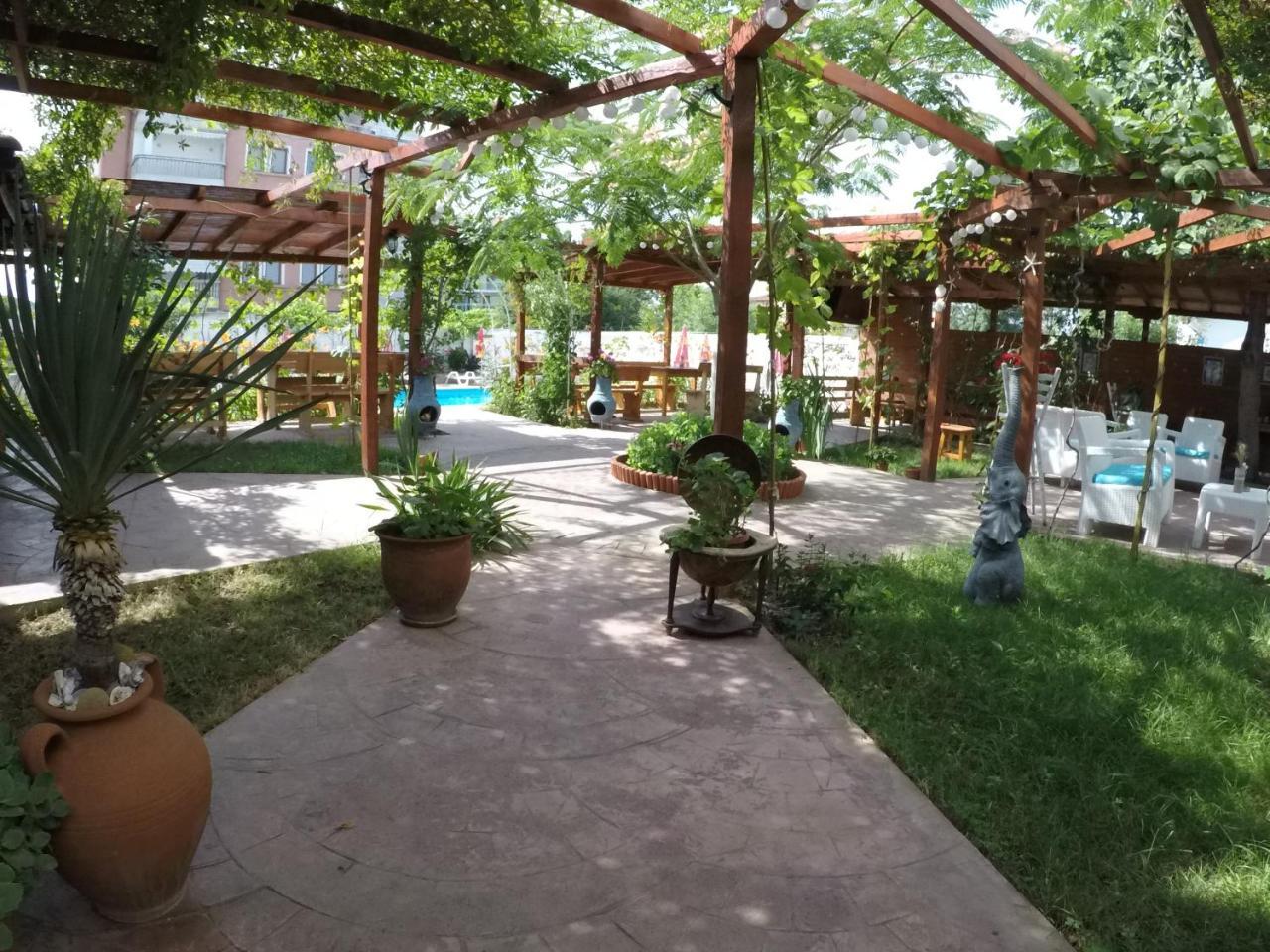פרימורסקו Alba Family Club Hotel מראה חיצוני תמונה